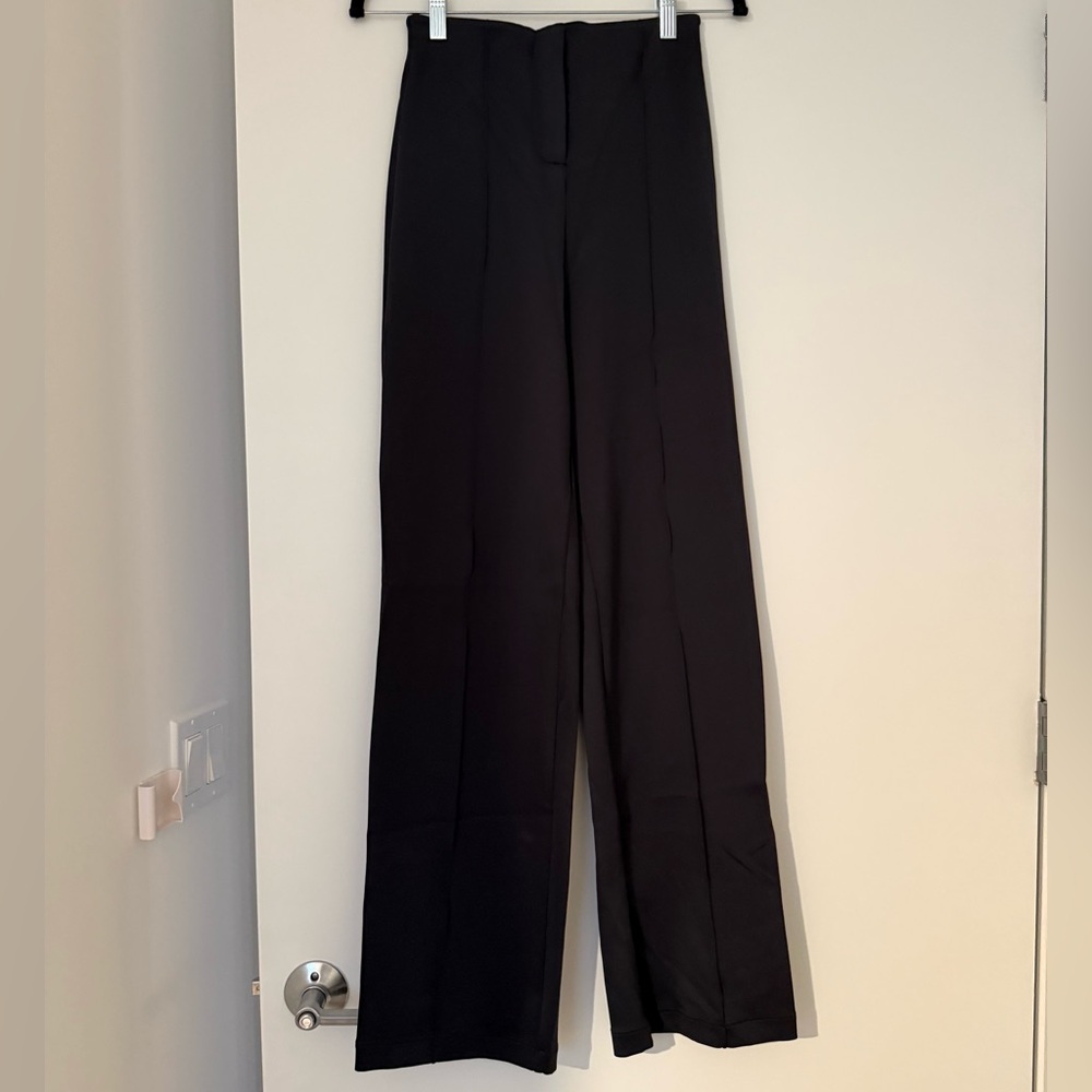 Nama Scuba Pin-tuck Trouser